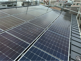 太陽光パネルの画像